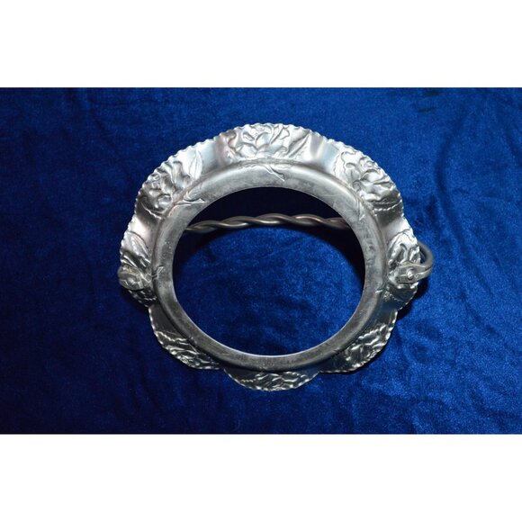 Vintage Aluminum Condiment Server With Divded Clear Glass Insert Leaves Dining - Picture 5 of 8